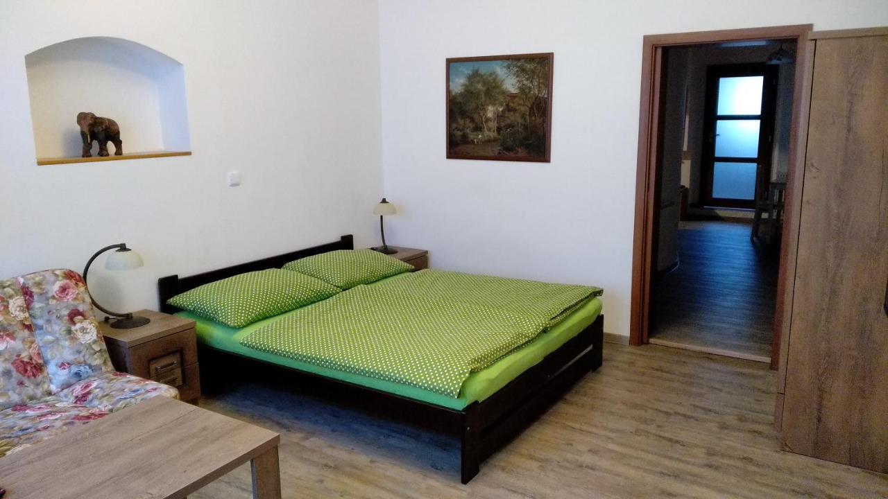 Apartmany Kukacci Hnizdo Benesov nad Ploucnici Exteriör bild