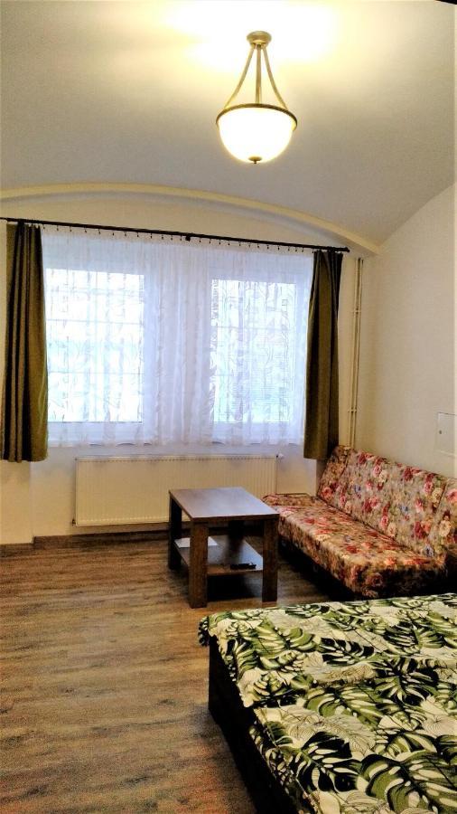 Apartmany Kukacci Hnizdo Benesov nad Ploucnici Exteriör bild